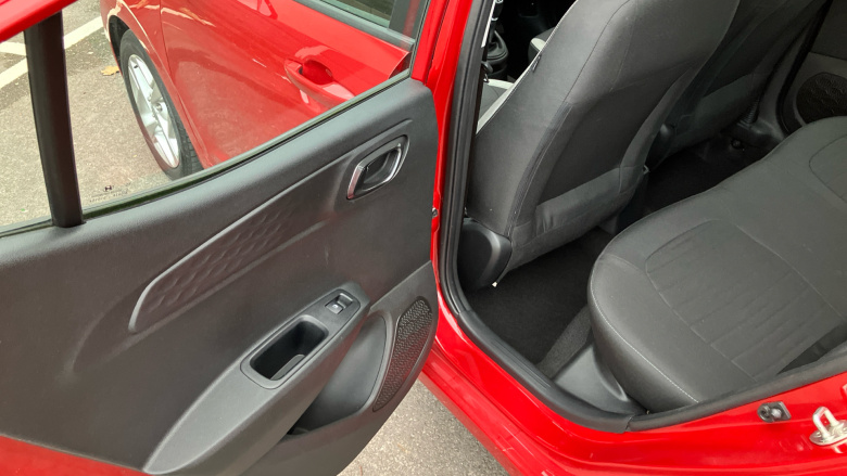 Hyundai i10 1.0 MPi SE Connect 5dr Petrol Hatchback